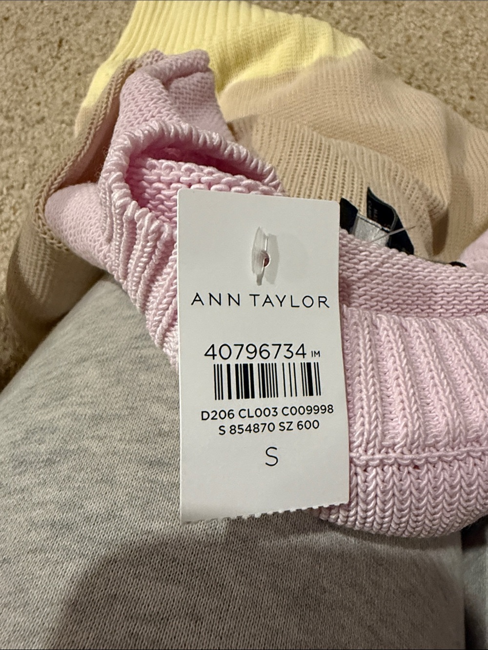 NWT Ann Taylor Colorblock Crewneck Sweater - Small - Picture 5 of 5